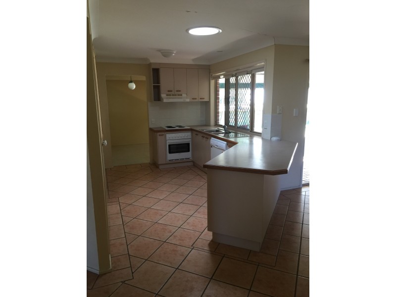 9 Oxley Court, Albany Creek QLD 4035