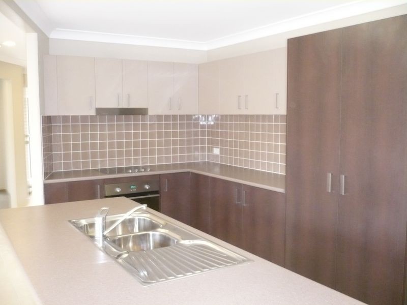 6 Fabian Place, Bracken Ridge QLD 4017