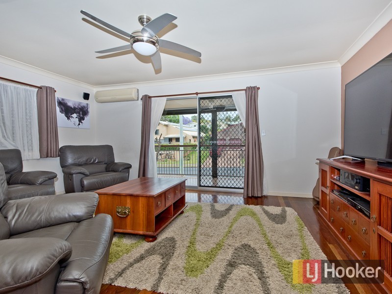 28 Folkstone Avenue, Albany Creek QLD 4035