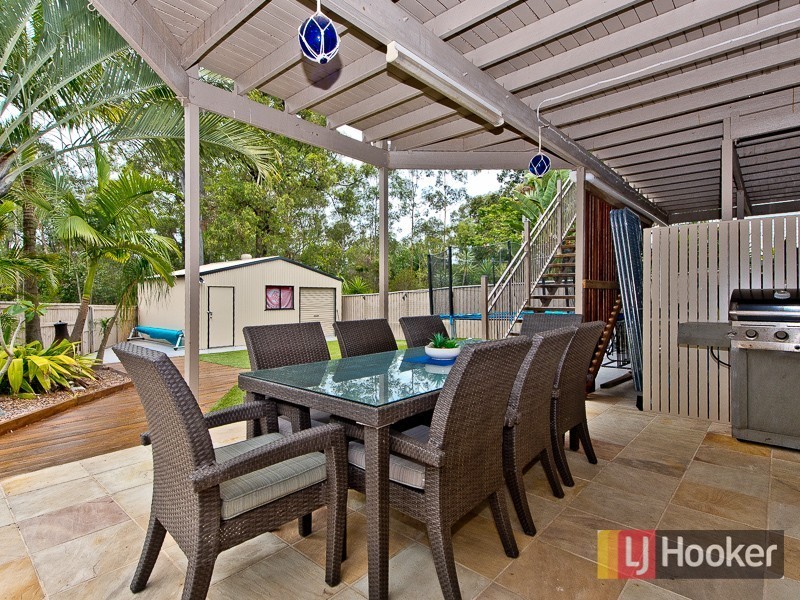 28 Folkstone Avenue, Albany Creek QLD 4035