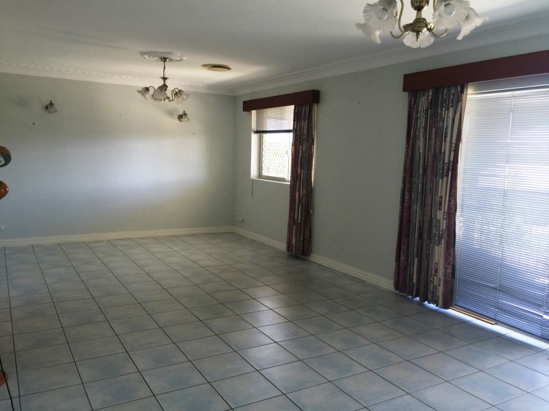 8 Hillhouse Street, Aspley QLD 4034