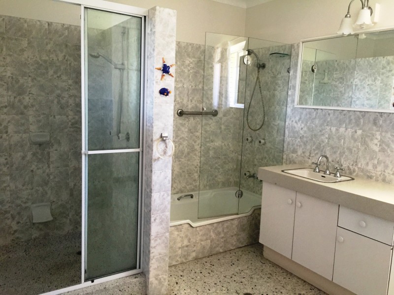 8 Hillhouse Street, Aspley QLD 4034