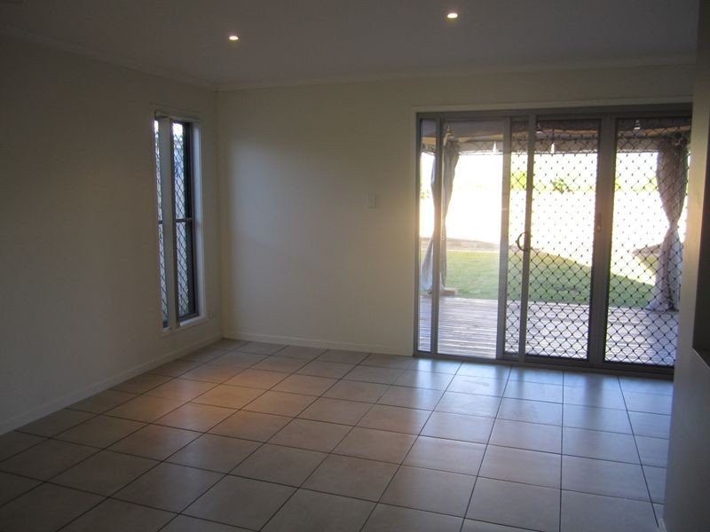 68 Winlock Cct, Warner QLD 4500