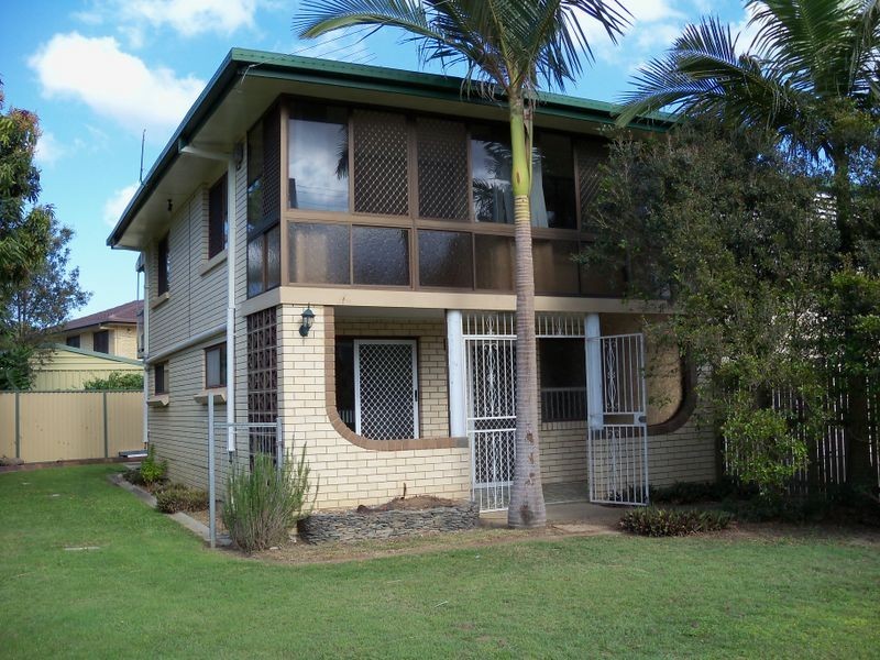 8 Maud Street, Albany Creek QLD 4035