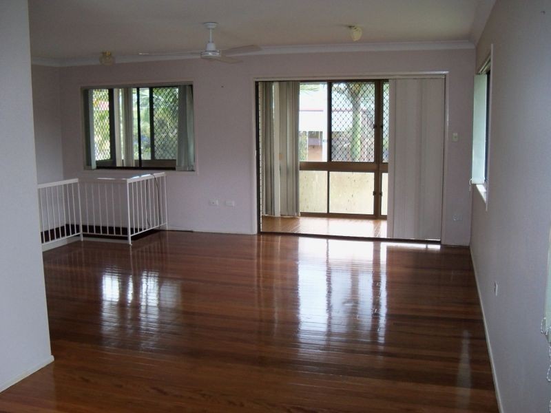 8 Maud Street, Albany Creek QLD 4035