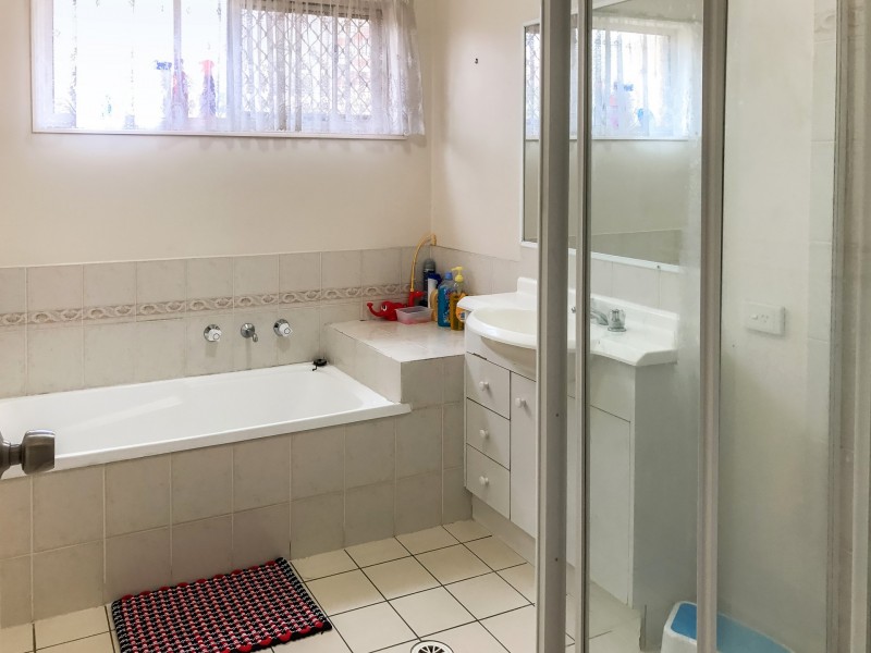 37 Rose Crescent, Fitzgibbon QLD 4018