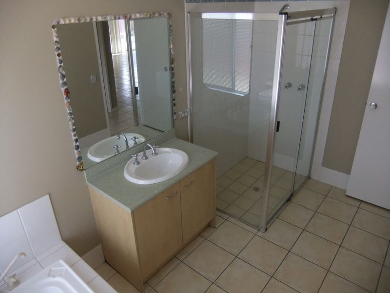 9 Fieldstone Place, Bracken Ridge QLD 4017