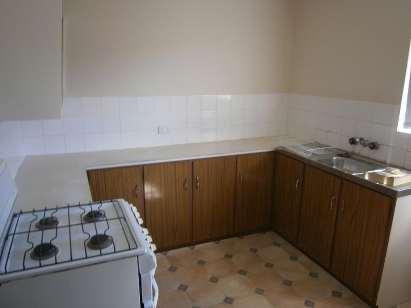 2/27 Collins Street, Clayfield QLD 4011