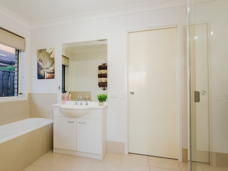 76 Diamantina Crescent, Fitzgibbon QLD 4018