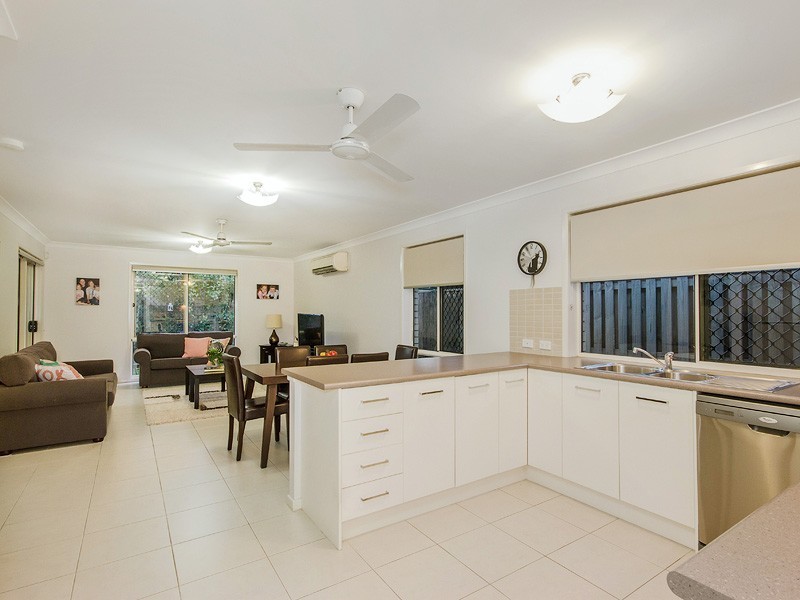 76 Diamantina Crescent, Fitzgibbon QLD 4018