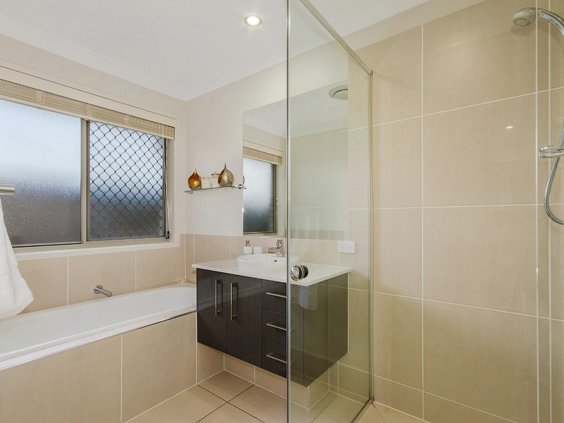 1 Moreton Street, Fitzgibbon QLD 4018