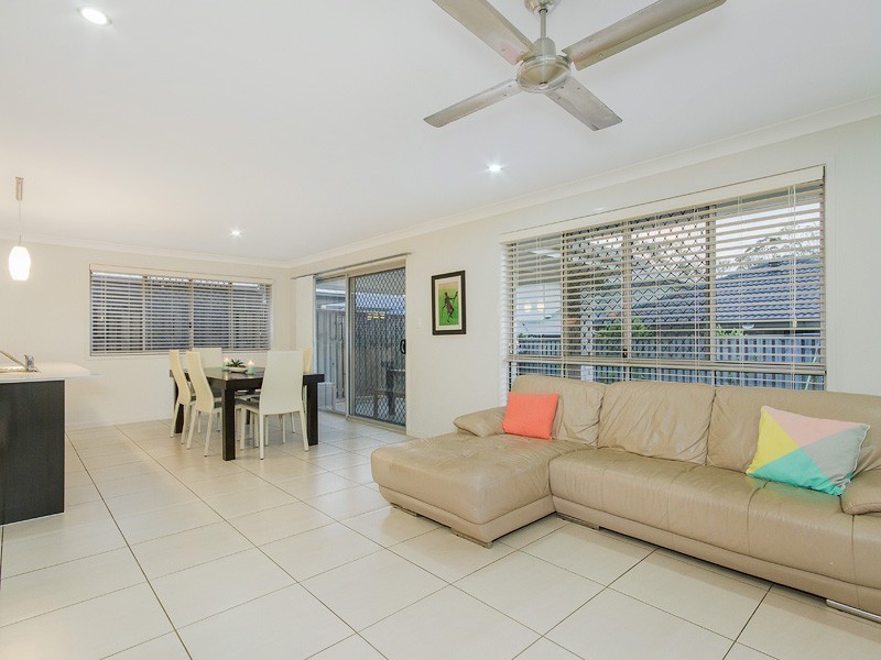 1 Moreton Street, Fitzgibbon QLD 4018