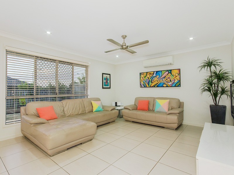 1 Moreton Street, Fitzgibbon QLD 4018