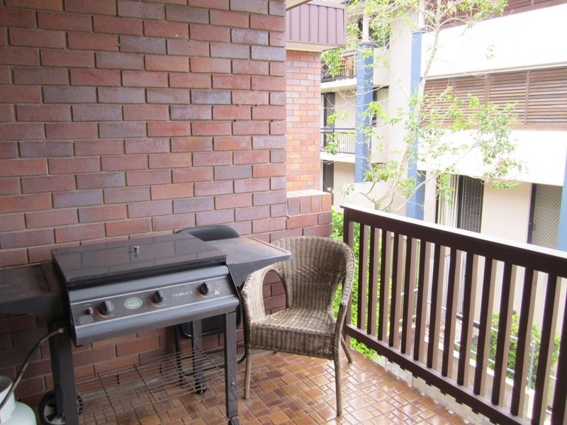 5/59 Warren Street, St Lucia QLD 4067