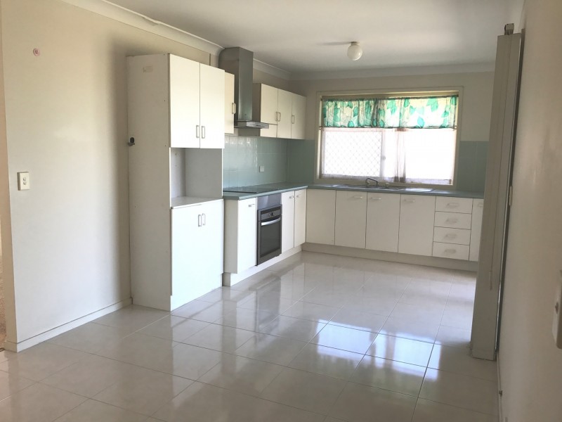 32 Silkyoak Cct, Fitzgibbon QLD 4018