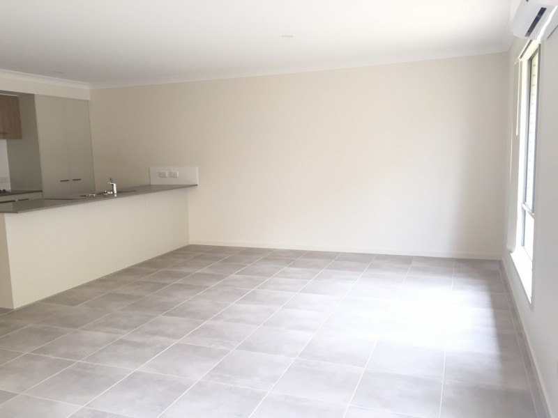 50 April Crescent, Bridgeman Downs QLD 4035