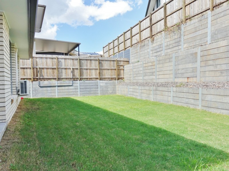 50 April Crescent, Bridgeman Downs QLD 4035