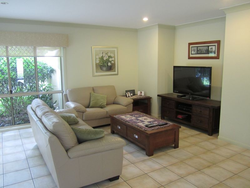 11 Kettleton Close, Bridgeman Downs QLD 4035