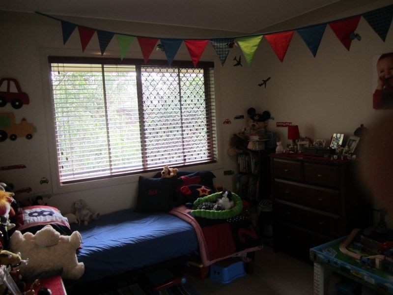 11 Kettleton Close, Bridgeman Downs QLD 4035