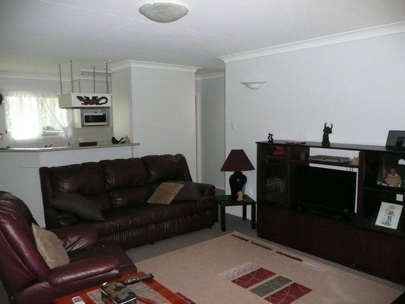 11 Caradon Street, Albany Creek QLD 4035