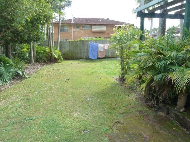 11 Caradon Street, Albany Creek QLD 4035