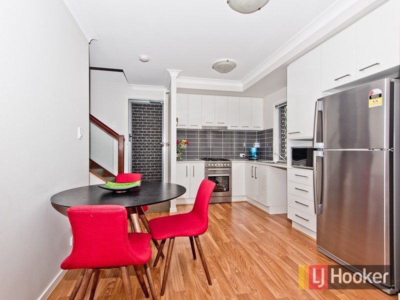 1 Broadwater Lane, Fitzgibbon QLD 4018