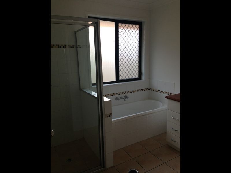 13 Oaktree Place, Bracken Ridge QLD 4017