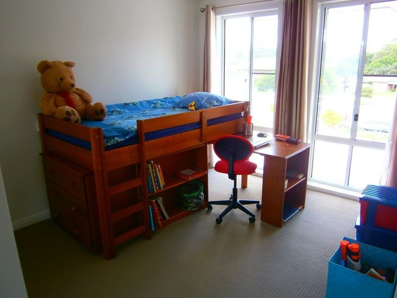 129 McGinn Road, Ferny Grove QLD 4055