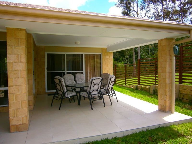 129 McGinn Road, Ferny Grove QLD 4055