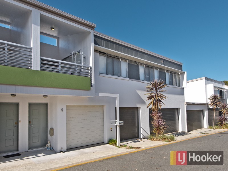 Unit 9/2-8 Palmerston Lane, Fitzgibbon QLD 4018