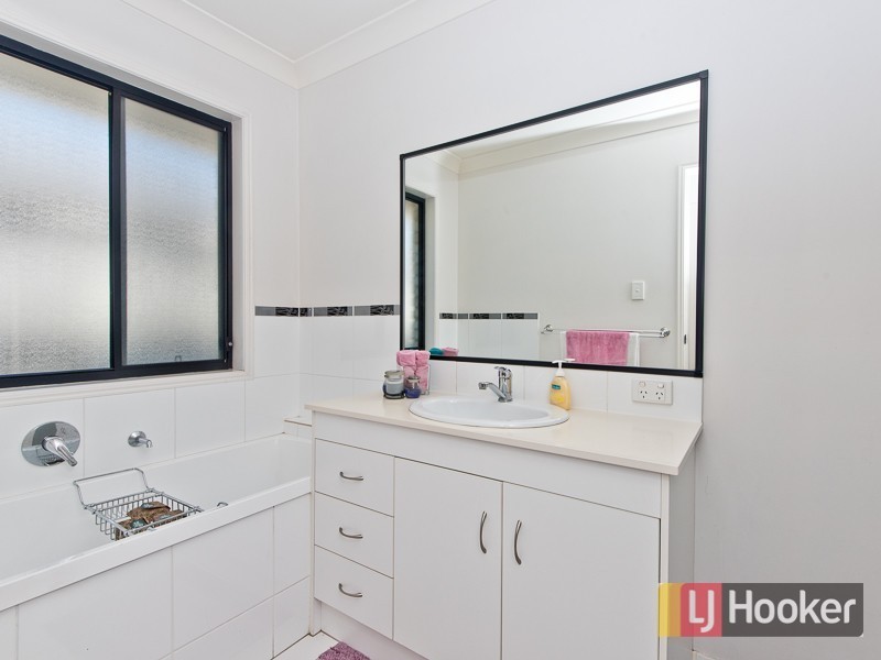 28 Twickenham Place, Bald Hills QLD 4036