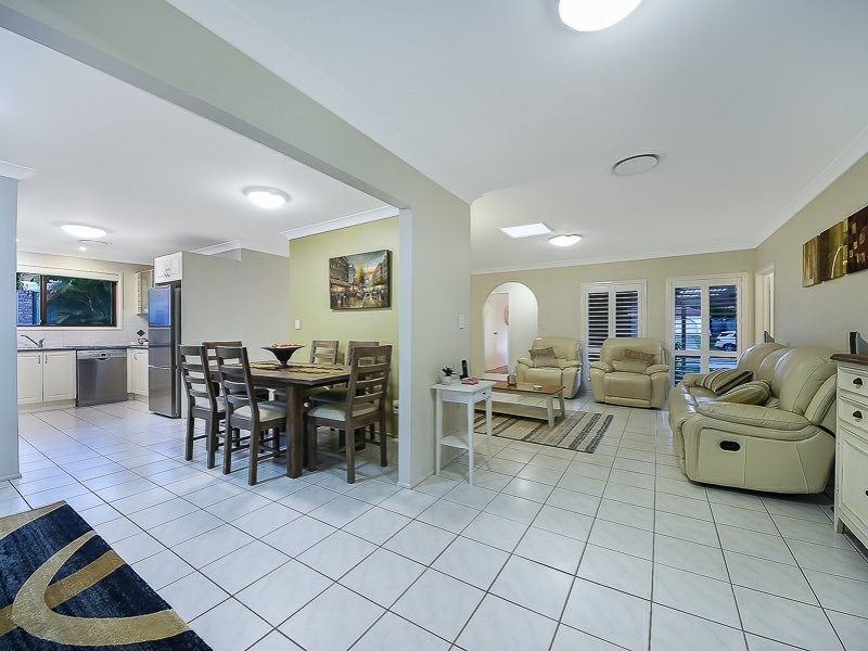6 Amadeus Place, Aspley QLD 4034