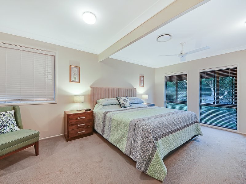 6 Amadeus Place, Aspley QLD 4034