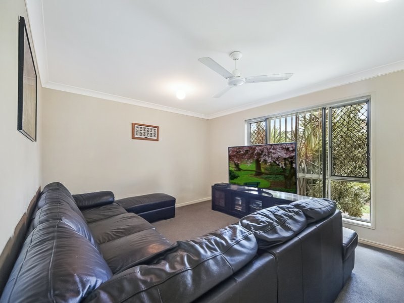 140 Saraband Drive, Eatons Hill QLD 4037