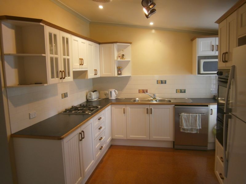 27a MacDonnell Road, Margate QLD 4019