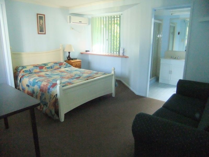 27a MacDonnell Road, Margate QLD 4019