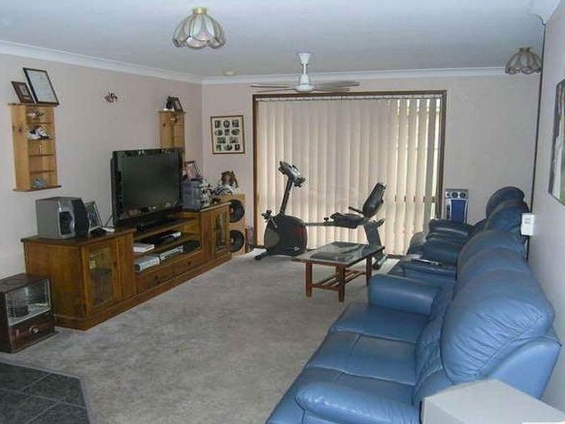 4 Jasmine Court, Fitzgibbon QLD 4018