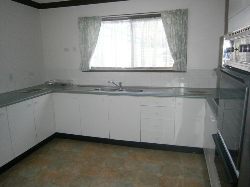 3 Malgoa Street, The Gap QLD 4061