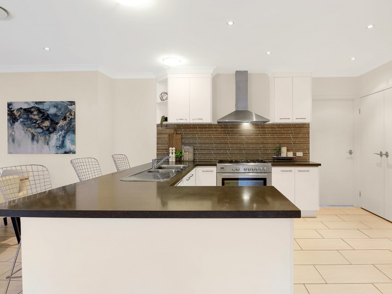 5 Pontiac Circuit, Warner QLD 4500