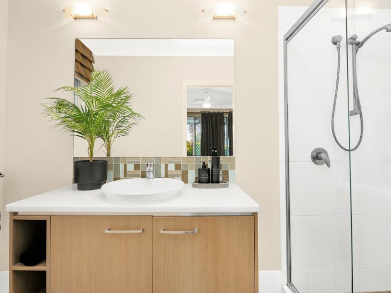 5 Pontiac Circuit, Warner QLD 4500