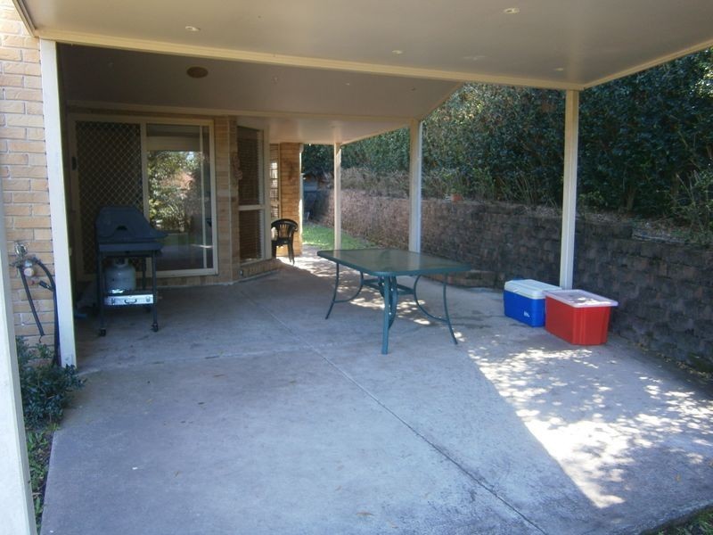 2 Glendore Court, Eatons Hill QLD 4037