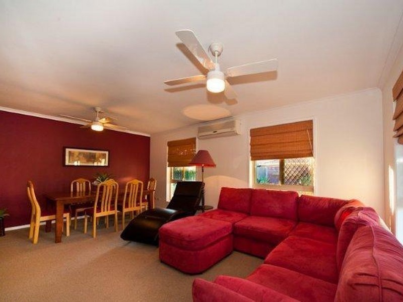 3 Pine Tree Close, Fitzgibbon QLD 4018