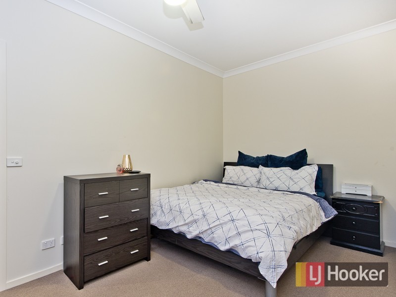 22 Blue Mountains Crescent, Fitzgibbon QLD 4018