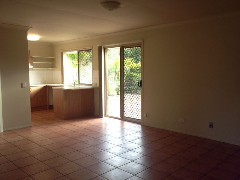 106 Silkyoak Cct, Fitzgibbon QLD 4018