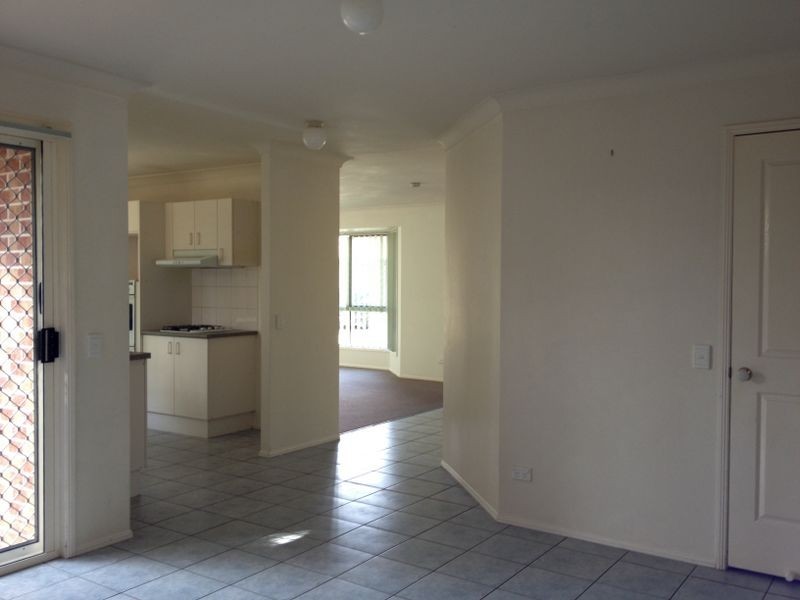 4 Jarrah Place, Fitzgibbon QLD 4018