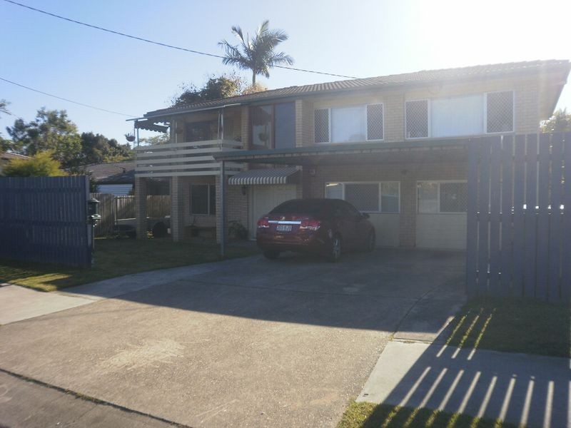 4 Stephen Street, Albany Creek QLD 4035