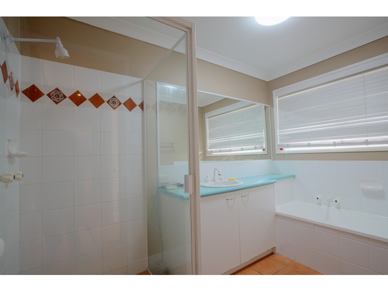 18 Homeworld Drive, Narangba QLD 4504