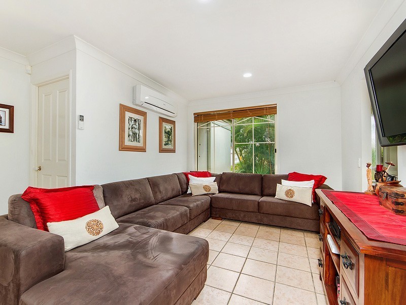 73 Silkyoak Circuit, Fitzgibbon QLD 4018