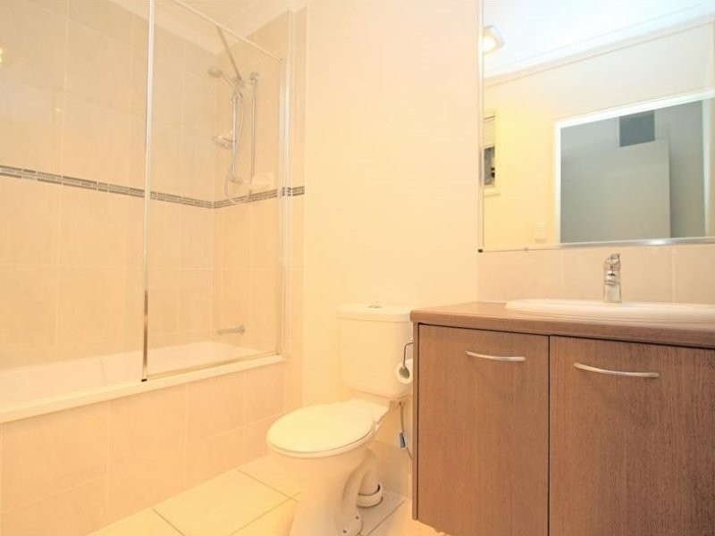 18 Diamantina Cres, Fitzgibbon QLD 4018