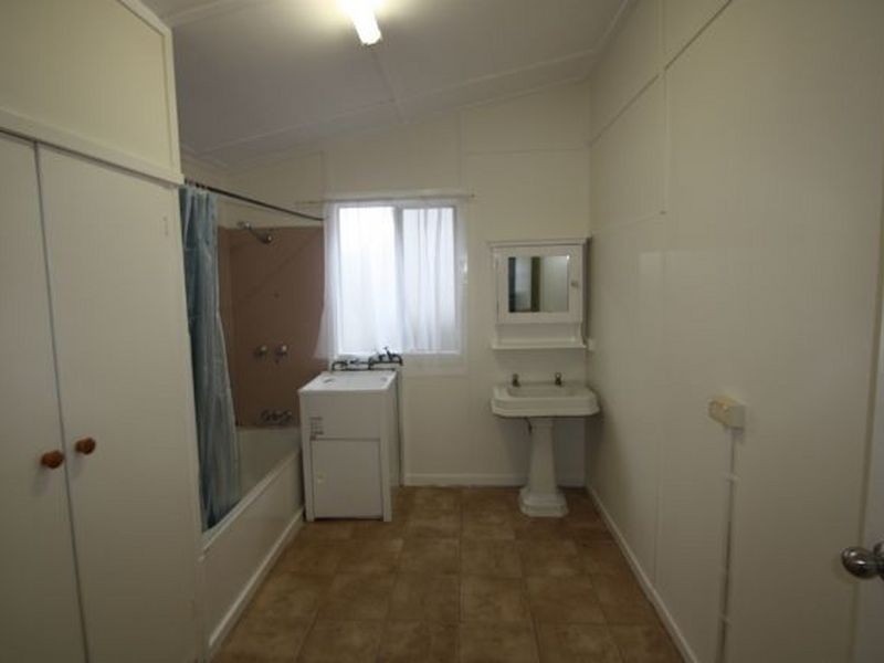 38A Burralong Street, Deagon QLD 4017